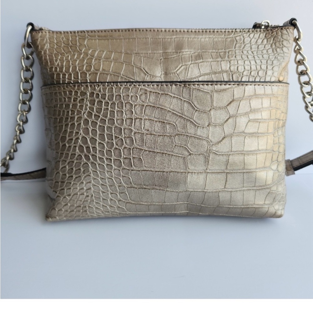 RETIRED Dana Buchman Gold
Leather Metallic Everett
Crossbody Bag Faux Crocodile